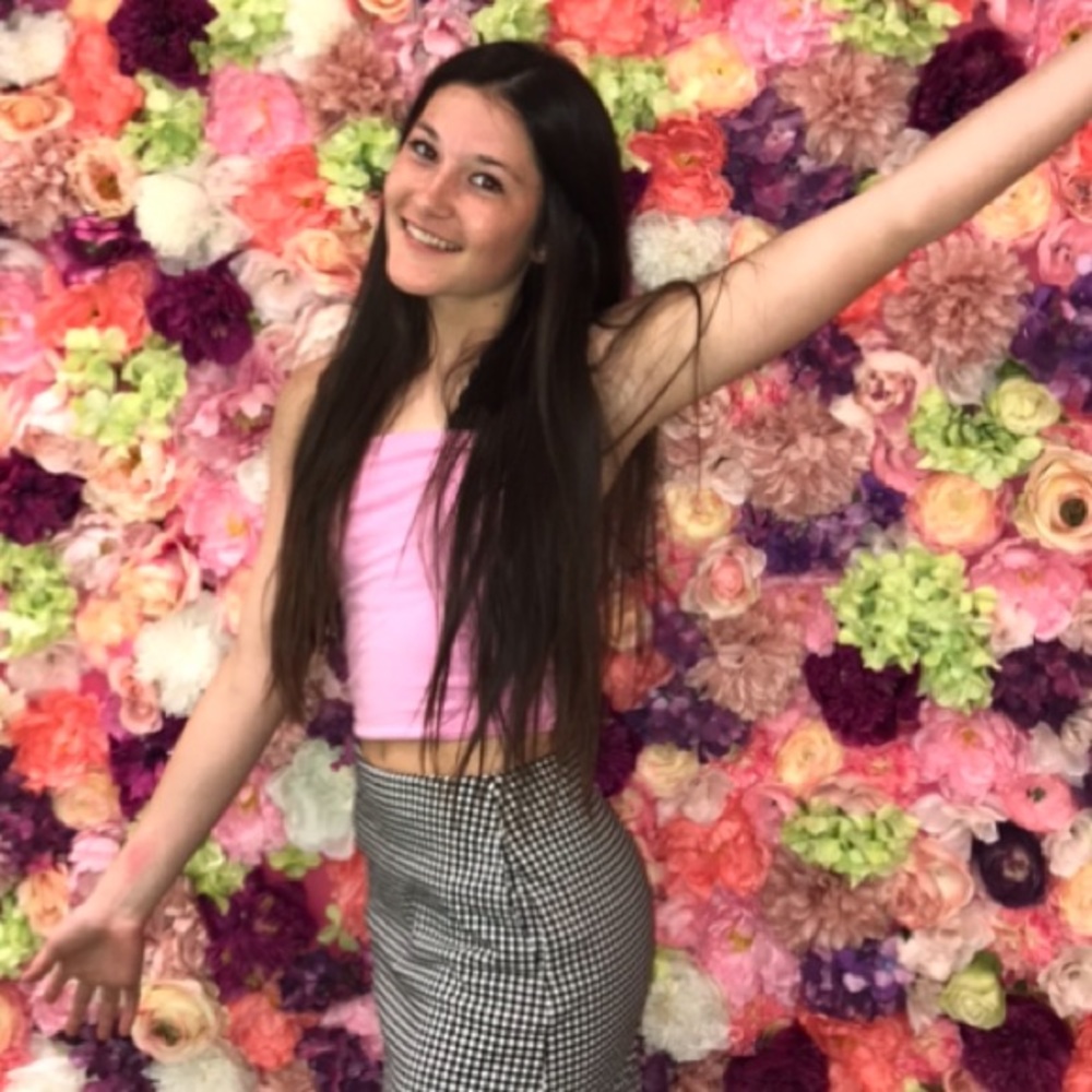 Meet your Posher, Brooke